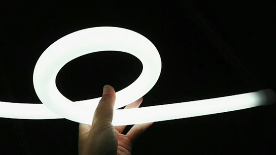 Flessione al neon flessibile IP67 6000k impermeabile di RGB LED di 360 gradi