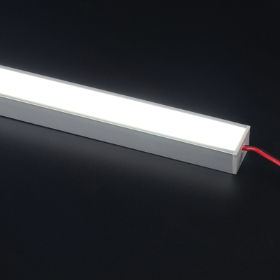 Diffusore per PC con profilo LED montato in superficie anodizzato argento per l'illuminazione della cucina