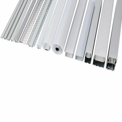 Apparecchi di illuminazione a soffitto con profilo in alluminio a sospensione da 40 mm decorativi