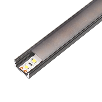 U modella il materiale montato di superficie nero della lega di alluminio di profilo del LED per la striscia del LED